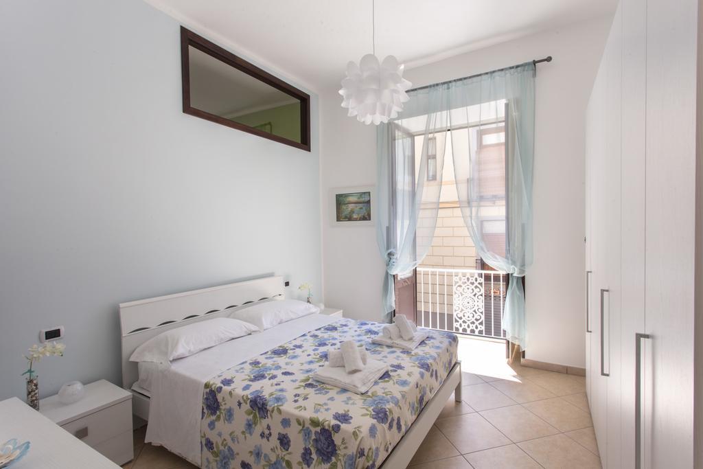 Апартаменты San Paolo House Сорренто Номер фото